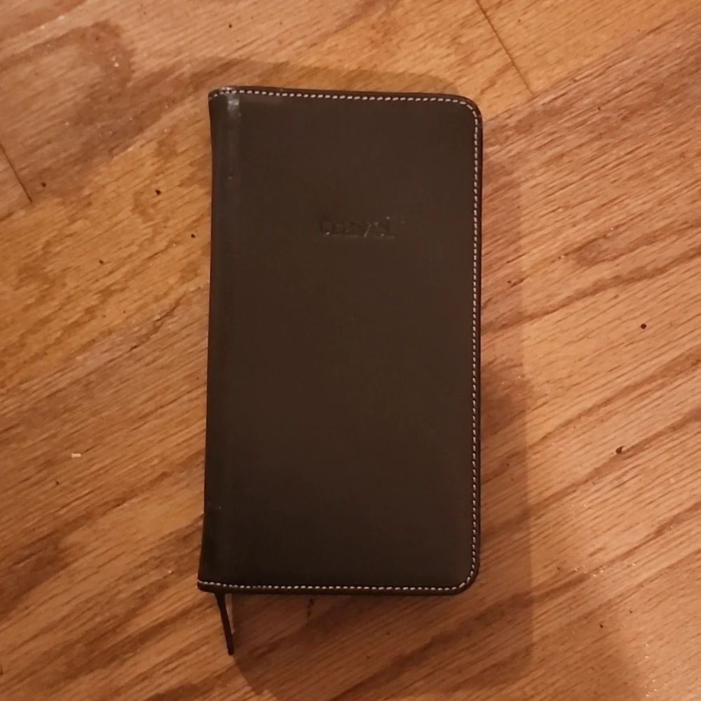 Eddie Bauer Travel Passport Wallet